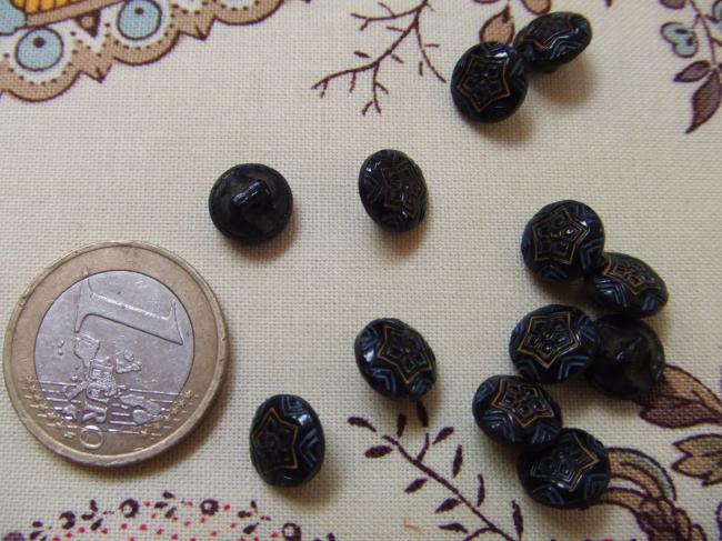 Belle série de 12 minis boutons en opaline noire, décor étoiles peints à la main