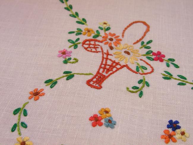 Lovely tablecloth with hand-embroidered coloured baskets of flowers