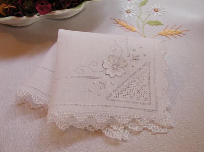 Stunning handkerchief in linon  with hand-embroidery & appliqué of flowers