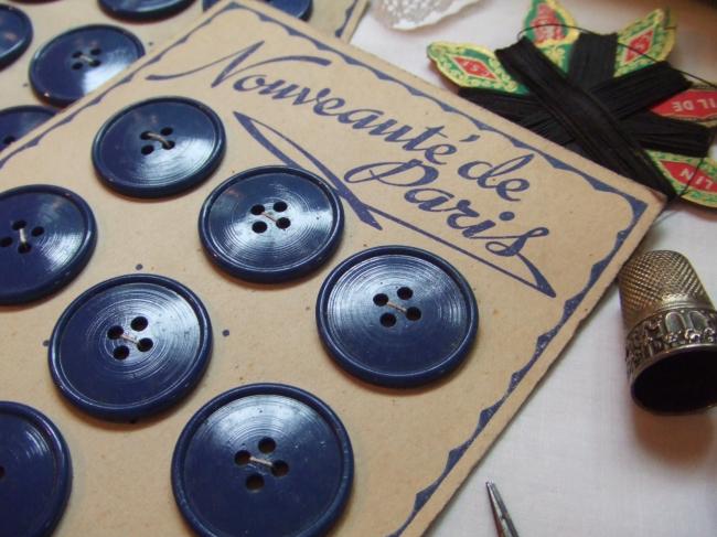 Carte de 12 gros boutons ronds de couleur bleue , Nouveautés de Paris