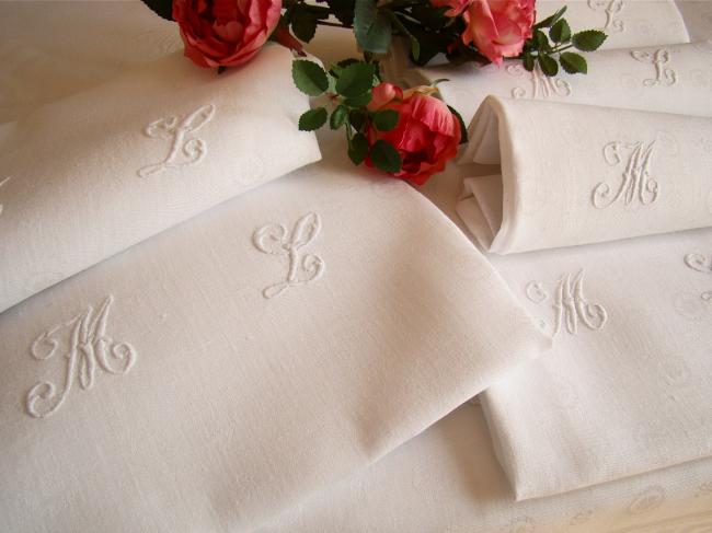 Linge ancien :6 serviettes en damas de lin avec semis de fleurette monogramme ML