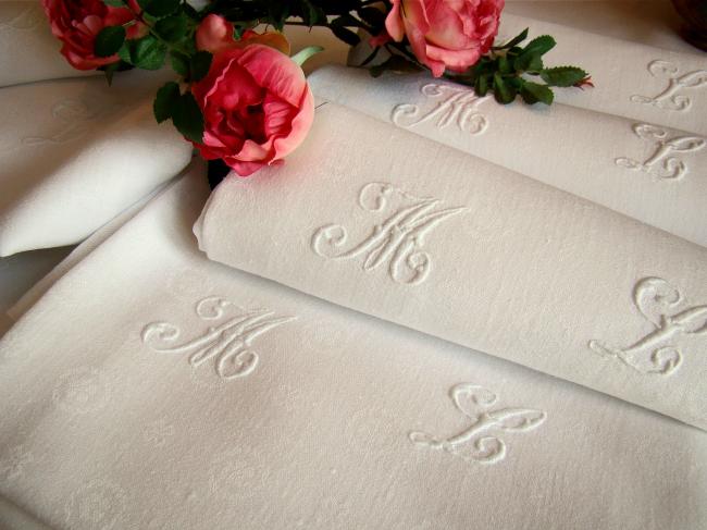 Linge ancien :6 serviettes en damas de lin avec semis de fleurette monogramme ML