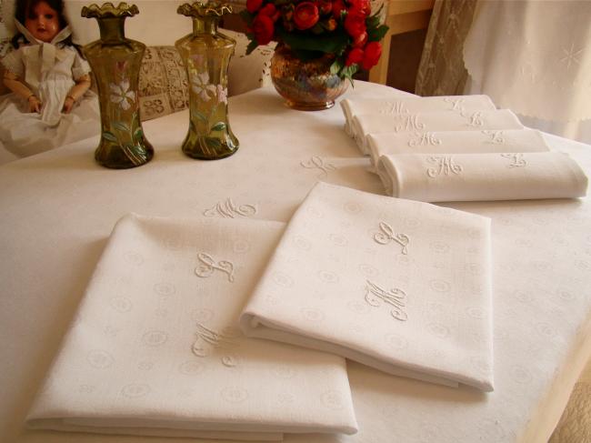 Linge ancien :6 serviettes en damas de lin avec semis de fleurette monogramme ML