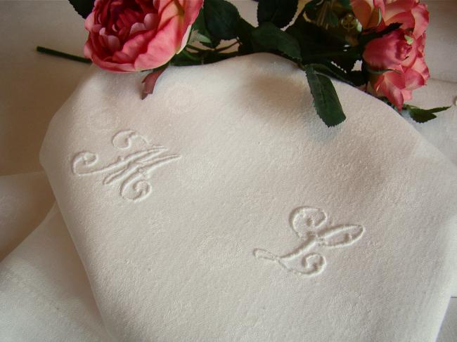 Linge ancien :6 serviettes en damas de lin avec semis de fleurette monogramme ML