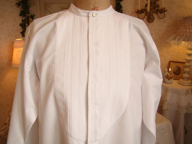 Superbe chemise liquette avec plastron plis religieux pour homme