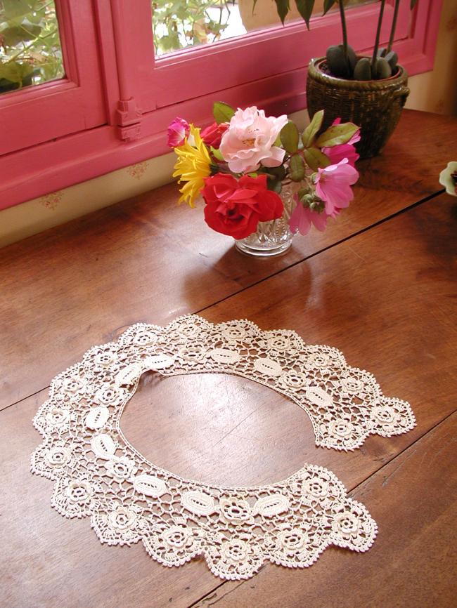 Superb fine collar hand-made irish guipure lace 1900