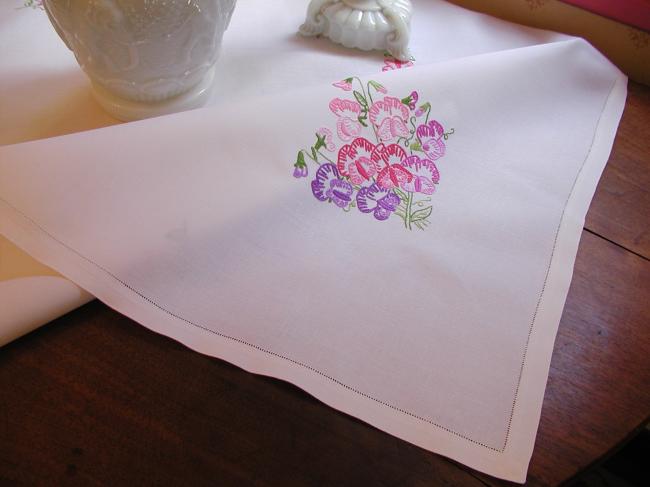 So cute tablecloth with hand-embroidered crown of sweat peas