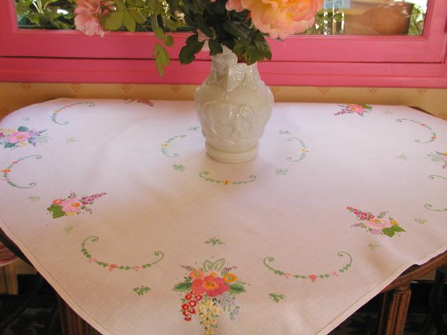 Gorgeous tablecloth with hand-embroidered bouquet of flowers