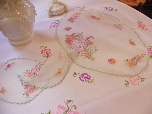 Lovely table service in organdi with embroidered Crinoline lady & garden flowers