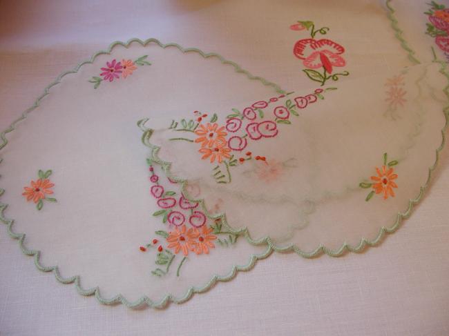 Lovely table service in organdi with embroidered Crinoline lady & garden flowers