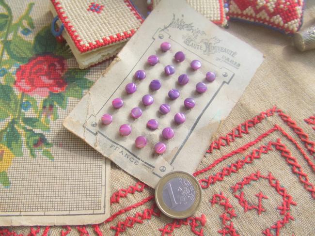 Très rare série de 24 boutons de poupée nacre&sur pied, en rose mauve 1900