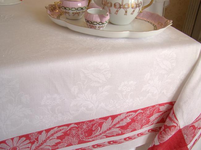 Charmante nappe en damas de lin, décor de feuilles d'acanthe et coquelicots