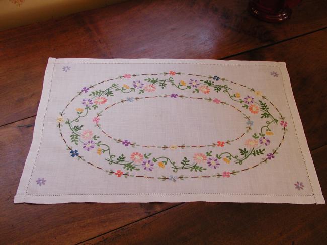 Very pretty table centre or tray cloth with hand-embroidered crown of flowers