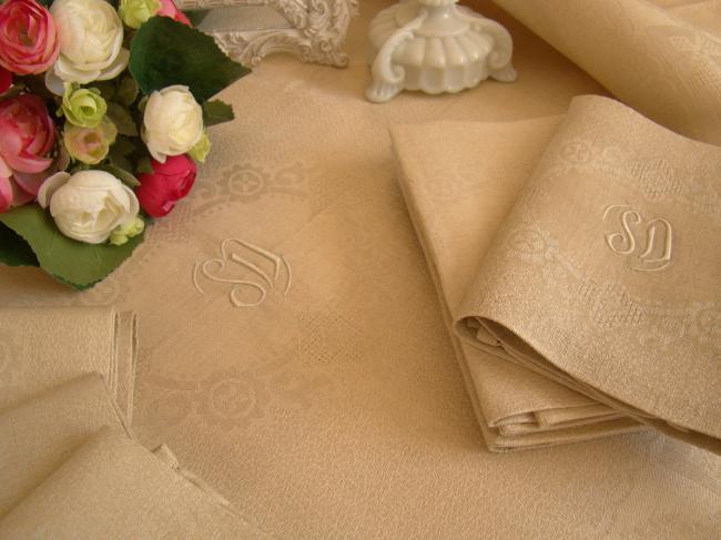 Superbe service de table et ses 12 serviettes, damas de lin, monogramme SD