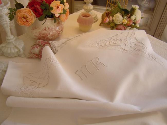 Très belle taie d'oreiller en lin & coton, broderie Richelieu et monogramme MR