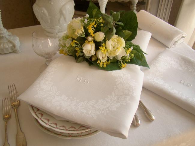 Belle nappe et ses 6 serviettes, damas de lin et soie, feuille d'acanthe & vigne