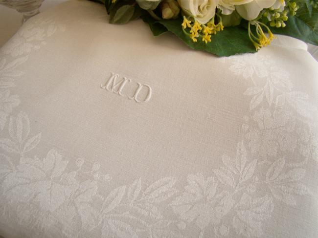 Belle nappe et ses 6 serviettes, damas de lin et soie, feuille d'acanthe & vigne