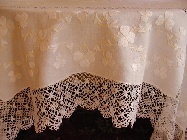 Wonderful and rich embroidered tablecloth with large insert of Cluny lace 1893