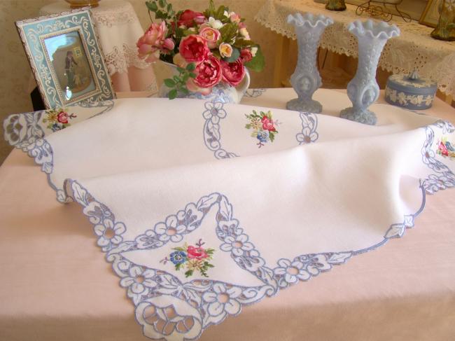 Romantique nappe en lin brodée de bouquets et ajourée à la Richelieu 