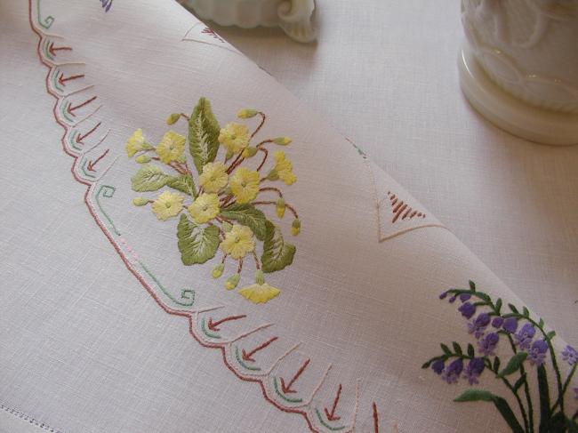 Breathtaking tablecloth with hand-embroidered blue bells and primula