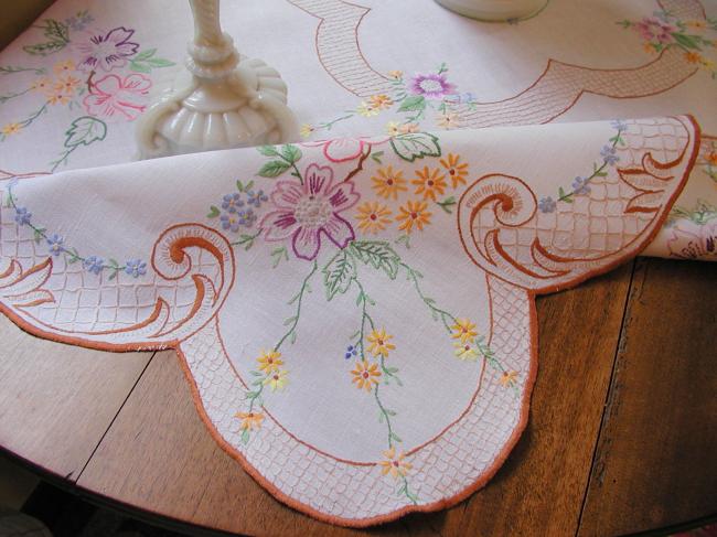 A really romantic tablecloth with charming embroidered flowers