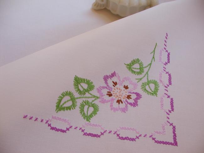 Really adorable tablecloth with hand-embroidered violets and mauve crochet lace