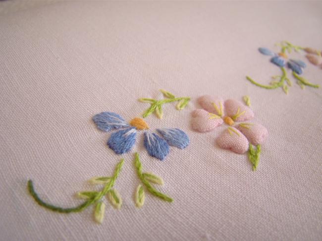 Lovely pink small napkin pouch with hand-embroidered flowers