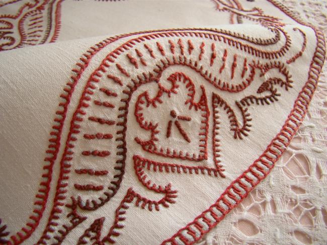 Charming 1940' doily with red and brown embroidery