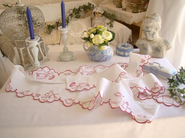 Superb and huge shell border in linen with hand-embroidered red kitchen scene