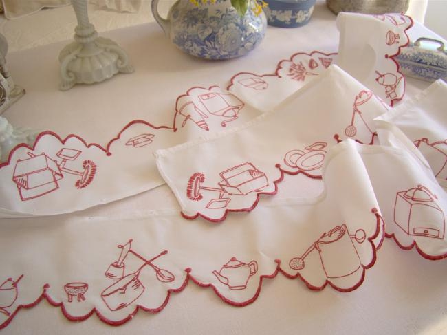 Superb and huge shell border in linen with hand-embroidered red kitchen scene