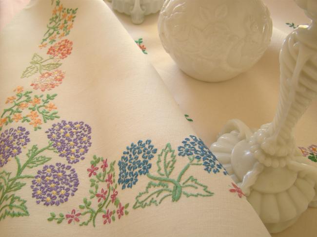 Enchanting small tablecloth with hand-embroidered flowers hydrangea