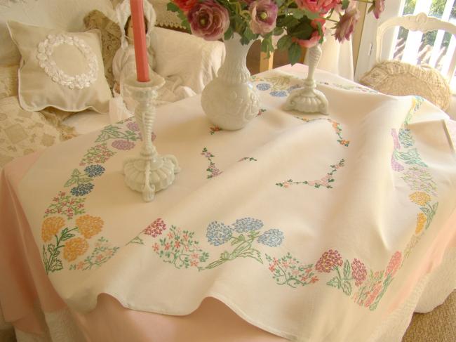 Enchanting small tablecloth with hand-embroidered flowers hydrangea