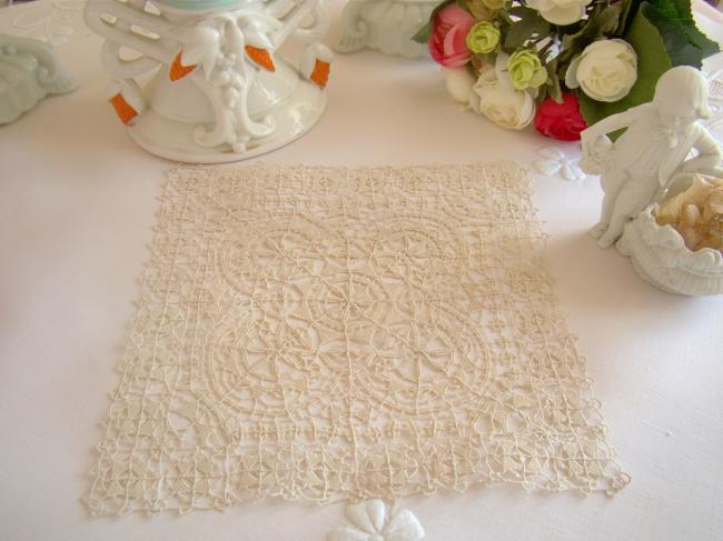 Gorgeous very fine Venezia handmade lace doily 1900