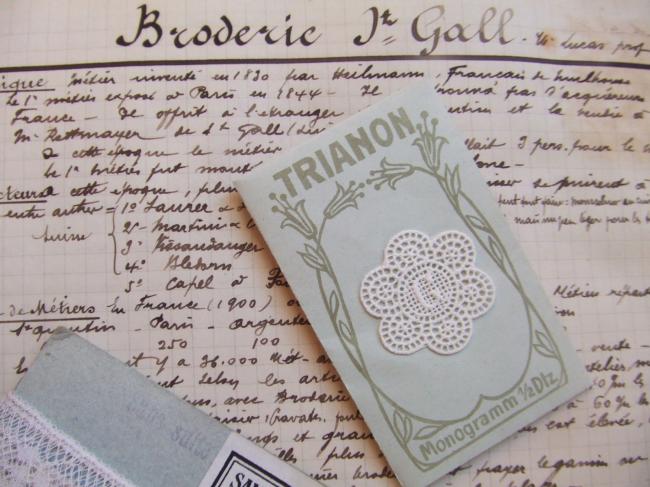 Merveilleux monogramme G dans un cartouche ajouré en fine batiste 1900-20