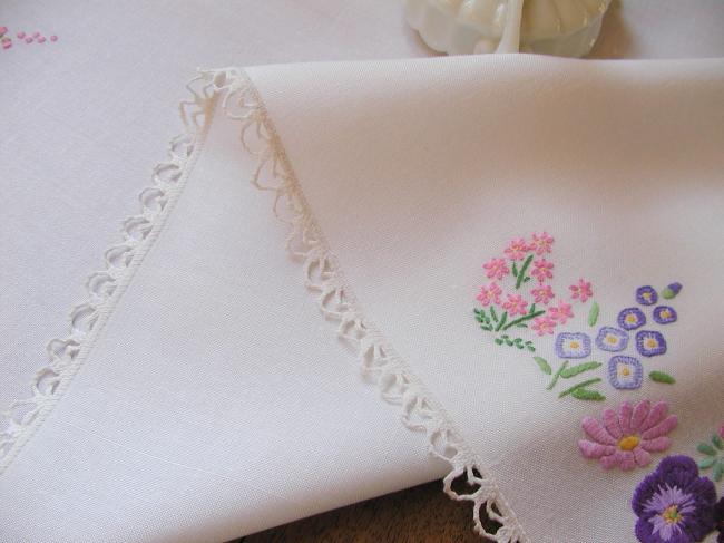 Lovely tablecloth with hand-embroidered summer flowers & lace