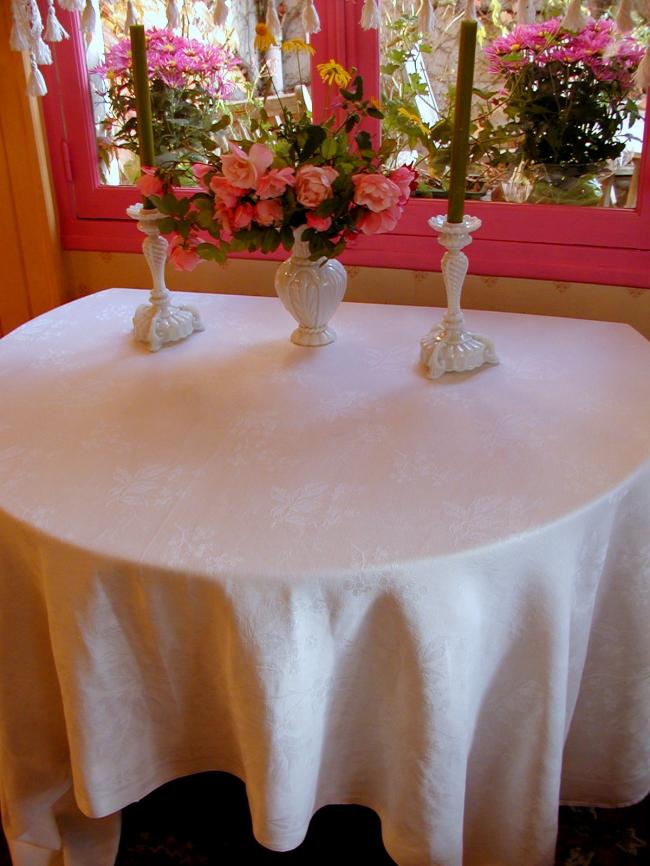 Lovely damask  tablecloth with a pattern of grapes and large foliage