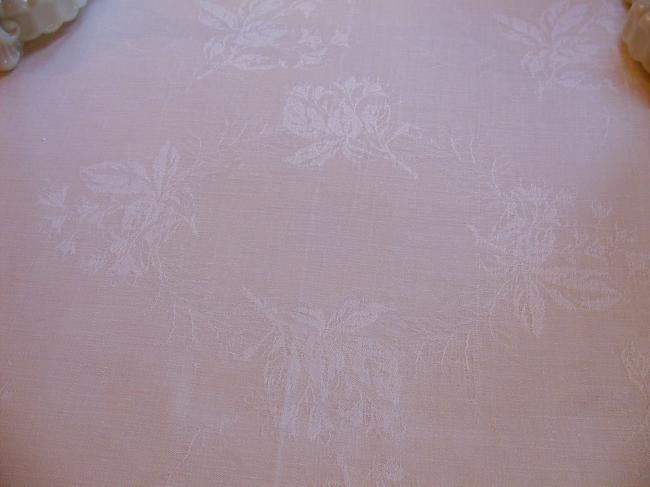 Lovely damask  tablecloth with a pattern of grapes and large foliage