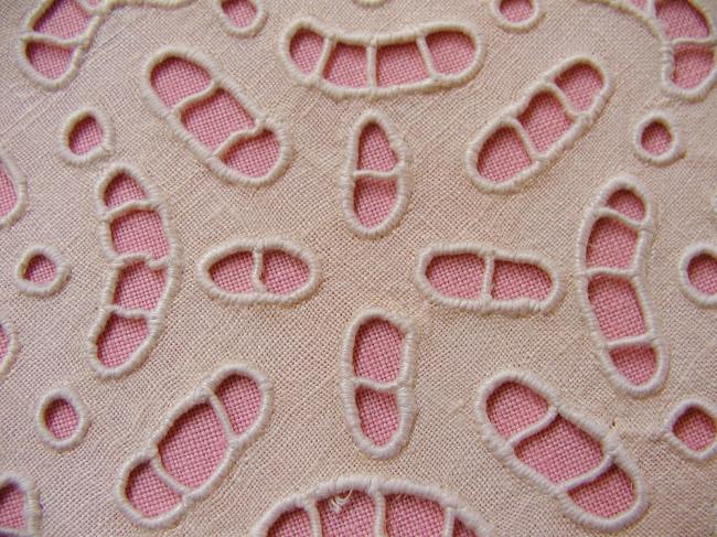 Lovely hand-made Richelieu embroidered doily with picot lace