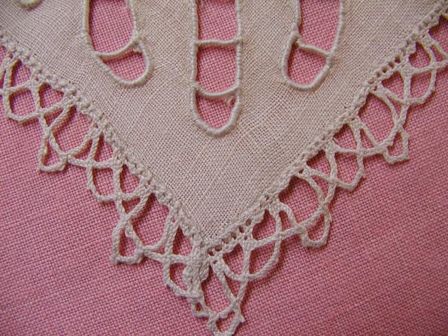 Lovely hand-made Richelieu embroidered doily with picot lace