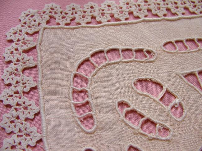 Lovely hand-made Richelieu embroidered doily with croquet lace