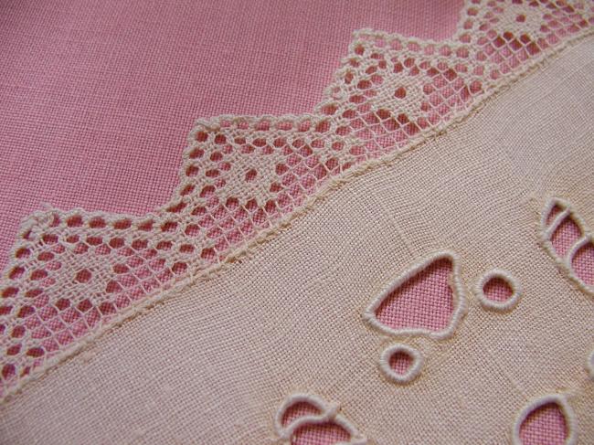 Lovely hand-made Richelieu embroidered doily with fillet lace