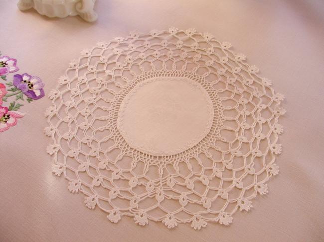 Gorgeous doily in damask with wild rose and crochet lace