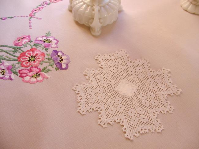 So pretty doily in damask with polka dots and crochet lace