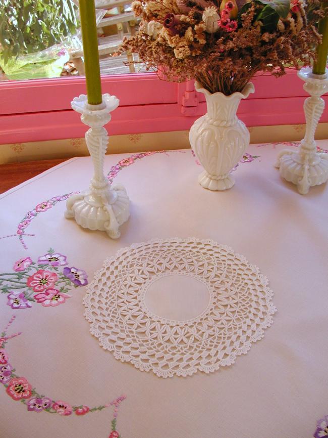 Lovely  hand made round doily with original lace