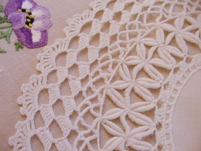 Lovely  hand made round doily with original lace