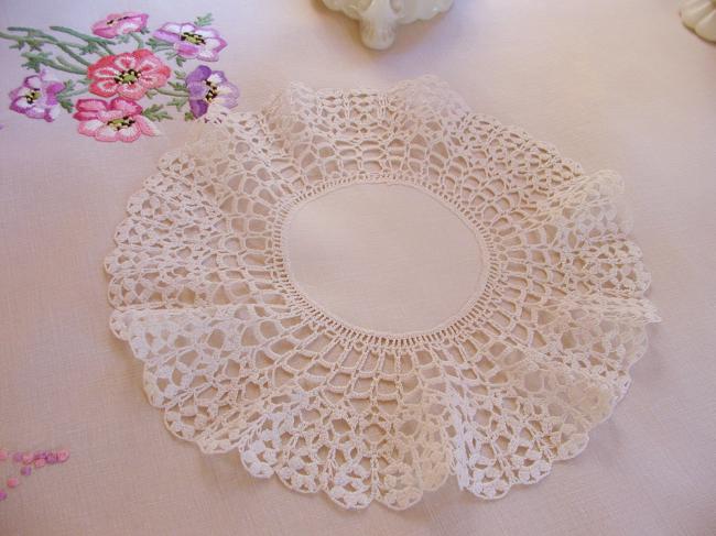 Charming hand made round doily with crochet lace