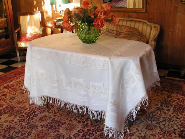 Wonderful tablecloth with 18 matching serviettes, holly damask, hand-embroidered