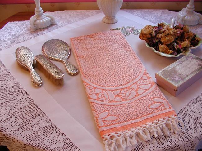 Lovely vintage bath towels in sponge with fringes (orange)