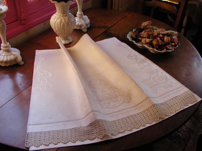 Stunning bath towel in linen damask with acanthus, fleur de lys pattern &crochet