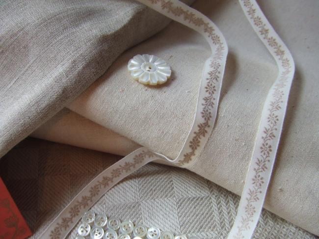Adorable ruban en coton blanc tissé de fleurs et feuillage beige(11mm)